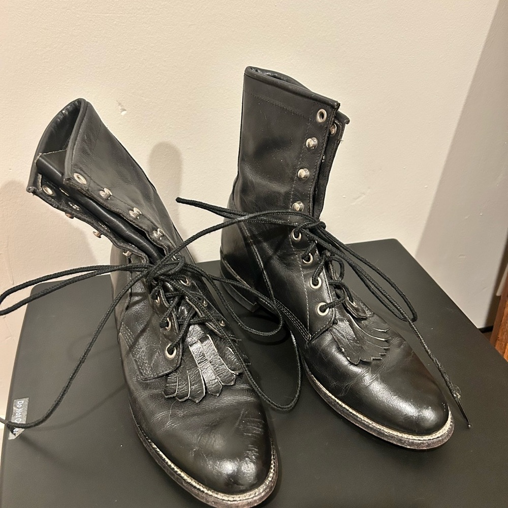 Justin Vintage Cowboy Women’s Sz 7 Black Leather Lace-Up Fringe Ankle Boots Kilt
